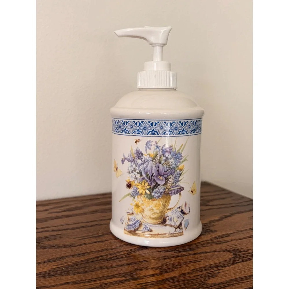 Hallmark Natures Sketchbook Marjolein Bastin Ceramic Floral Soap Pump Dispenser